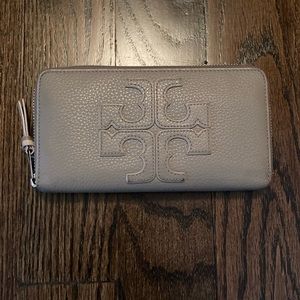 Tory Burch wallet 🤍